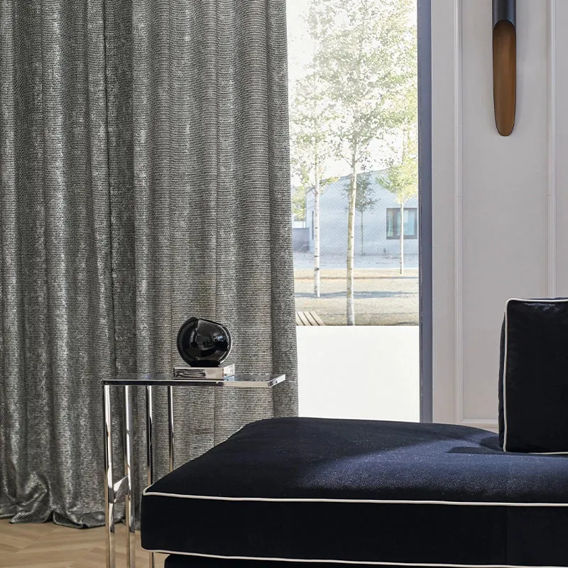 Nizza – eleganter Vorhang nach Maß mit feinem Glanzmuster glamourös blickdicht Metallic